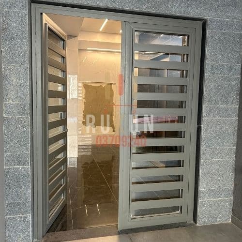 Office for Rent | Achrafieh Adlieh | 60 m² | 3 Rooms + Reception | Kitchenette | Toilet | 1 Parking | 2 Elevators | Generator | $700/month 9