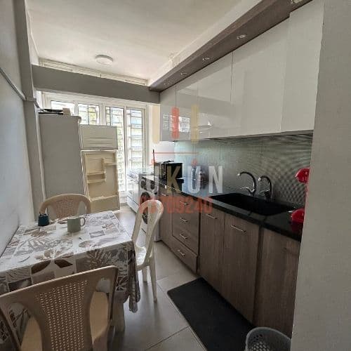 Apartment for rent furnished in Achrafieh 4 bdrms 1200$ 4
