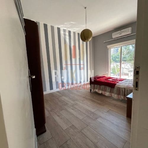 Apartment for rent furnished in Achrafieh 4 bdrms 1200$ 12
