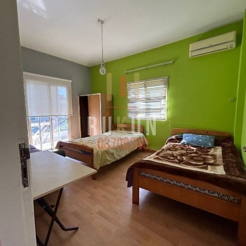 Furnished 3 berdroom apartment for rent in Achrafieh / Mar Mitr 2nd floor 150m2 for 1000$ 12