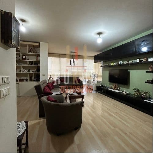 Apartment for sale in Nweiri / Beirut 100m2 2 bedrooms 2 toilets 1 parking lot elev 24/7 water well for 205,000$ 3