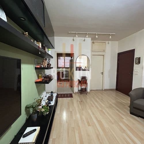Apartment for sale in Nweiri / Beirut 100m2 2 bedrooms 2 toilets 1 parking lot elev 24/7 water well for 205,000$ 7